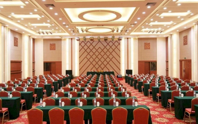 Right Day City Hotel