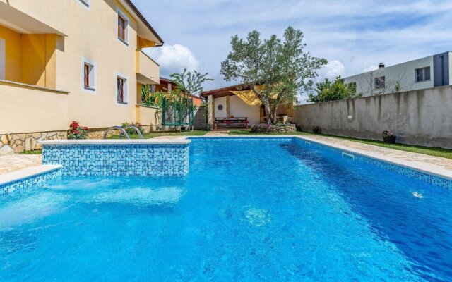 Awesome Home in Pula with Hot Tub, WiFi & 5 Bedrooms
