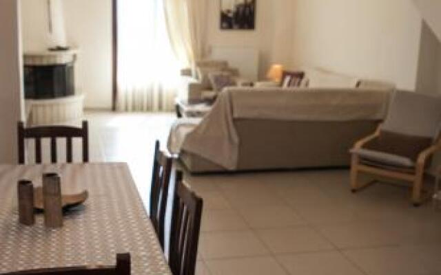 Venetiko Villas