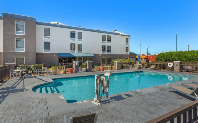 Best Western Plus Madison