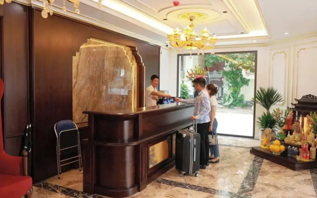 Royal Trau Quy Boutique Hotel