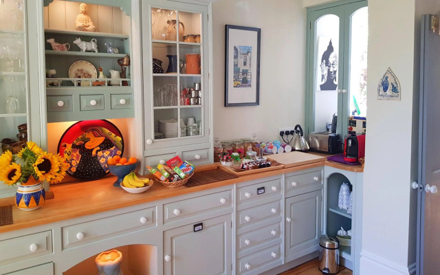 Alma House Bed and Breakfast