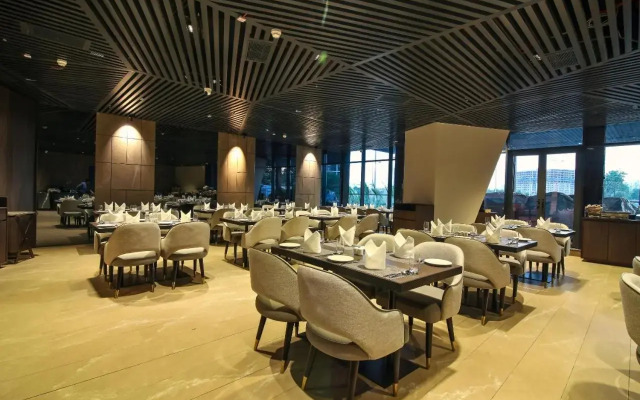 Essentia Premier Hotel Pune