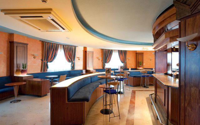 Elba Lucía Sport & Suite Hotel