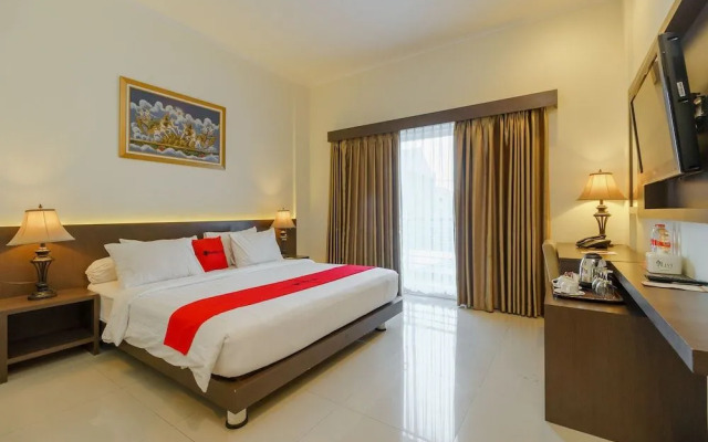 Reddoorz Premium @ Alqueby Hotel