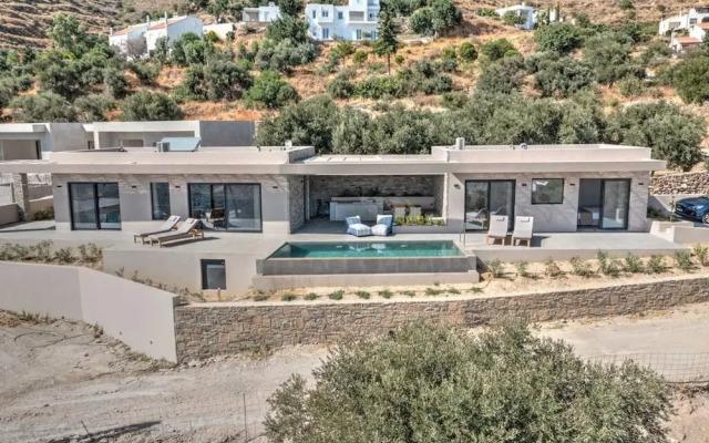 Villa Oniriko in Mariou