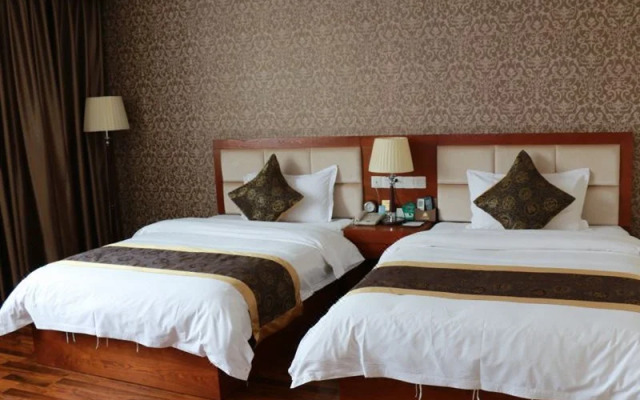 Qingtian Boutique Hotel (Zhaotong Fengxia Road)