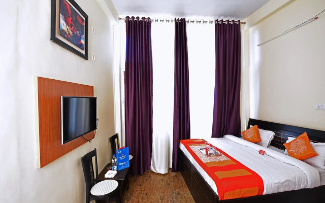 OYO Rooms Lake View Mall Road 2