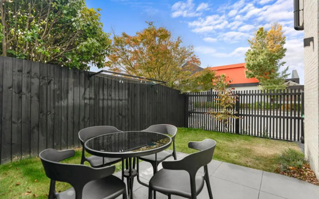 Deluxe Downtown Residence 3 Bed 3 Bath