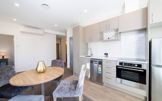 Executive 2 Bedroom Apartment Remarkables Park