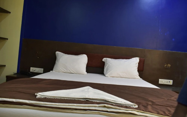 Dolphin Hotel
