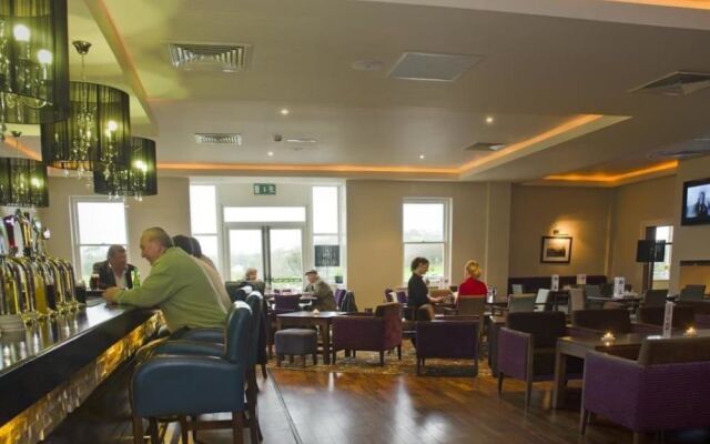 Westport Country Lodge Hotel