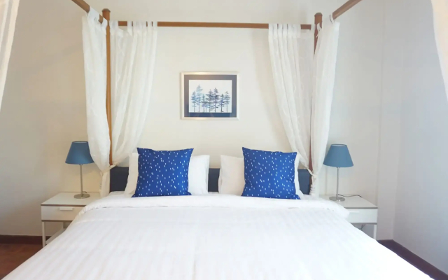 Ratchadamnoen Residence