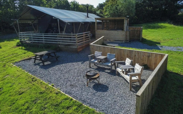 Three Cliffs - Safari Glamping Tent - Llangennith