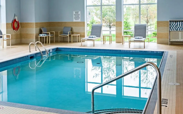 Hampton Inn by Hilton Ottawa Airport, ON, CN