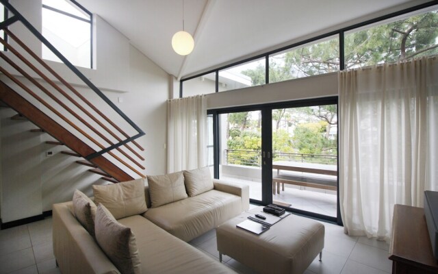 Three Bedroom Apartment in Camps Bay