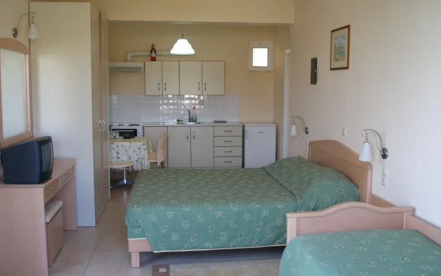 Alonia Studios & Maisonettes