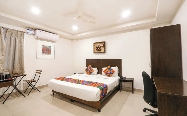 OYO Flagship 69518 Blue Dawn Dlf