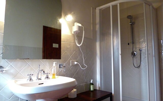 Beautiful Villa in Lari, with swimming pool