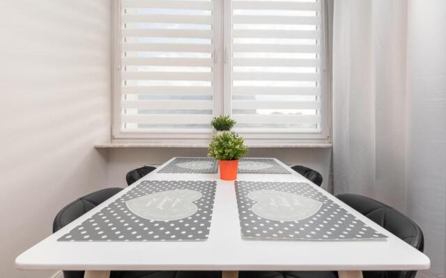 Solidarności 68 by Homeprime