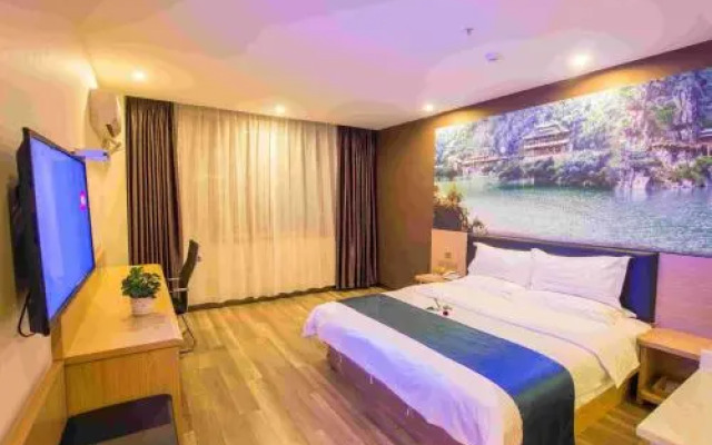 Towo Shangpin Hotel (Hanzhong Shaanxi University of Technology)