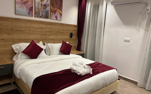 Kingdom Luxury Hotel