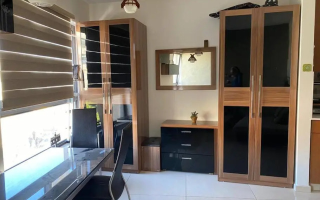 דירת סטודיו/Studio/Apartment