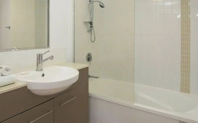 Oaks Townsville Gateway Suites