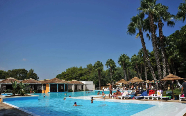 Villaggio Conca Specchiulla