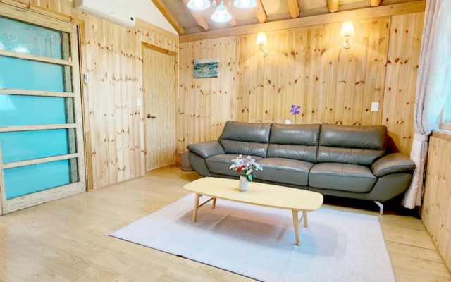 Yangyang Pinot Tree Pension