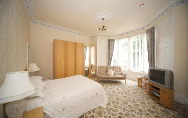 Dellwood Hotel