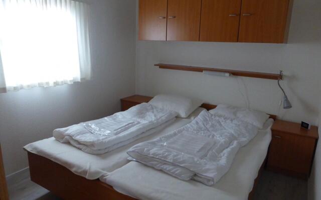 Nice chalet in Lathum with terrace