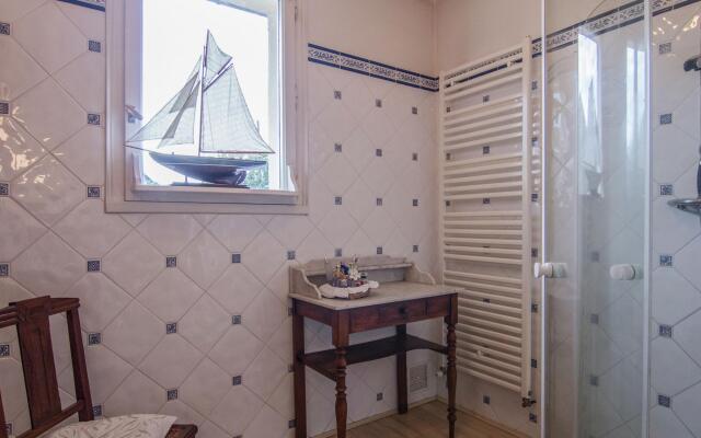 Cozy Villa in Saint-bonnet-la-rivière With Swimming Pool