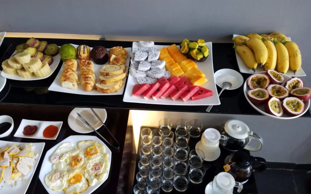 Oasis Hotel & Apartment