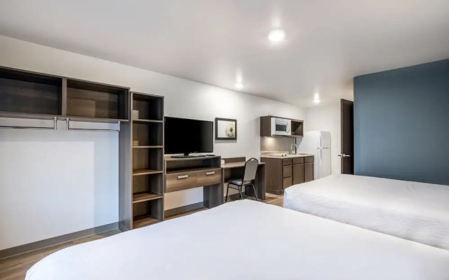 WoodSpring Suites Libertyville - Chicago
