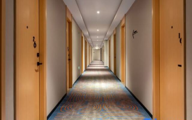 Sushi Light Luxury Hotel (Shanghai Xinzhuang Business District)