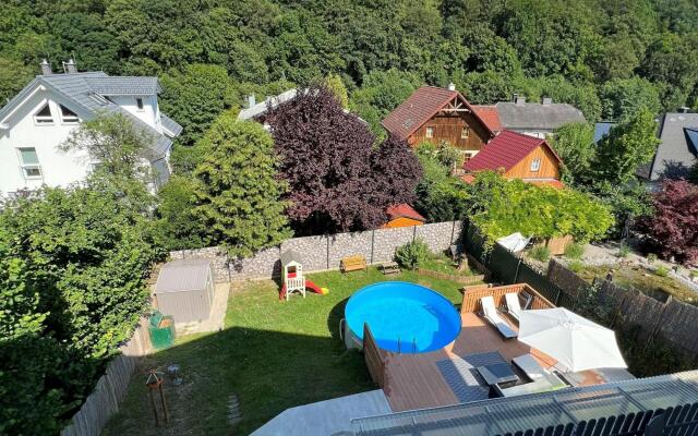Apartment in Mauerbach Near Vienna With Pool