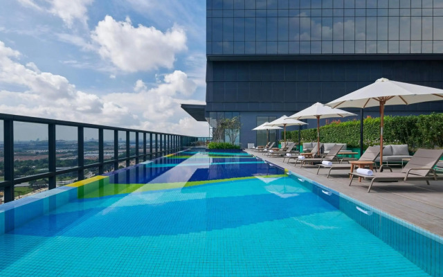 Courtyard By Marriott Setia Alam