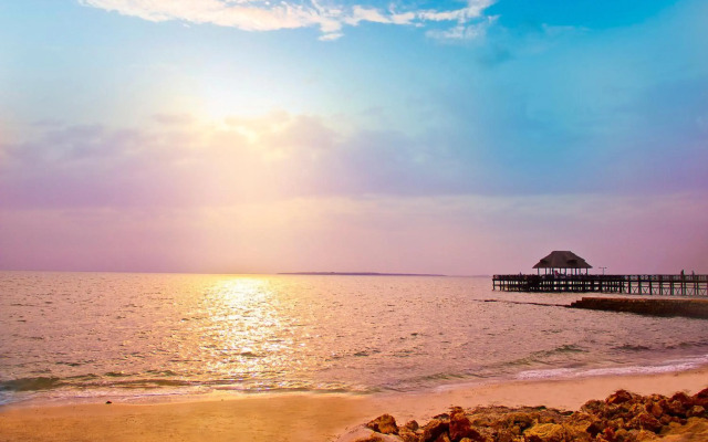 White Sands Resort & Conference Centre