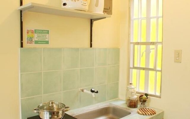 Hive Manila Guesthouses and Apartments