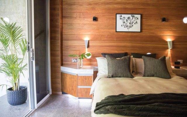 Alkira Award Winning Luxury Beachfront Rainforest Holiday House