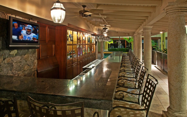 Windward Passage Hotel