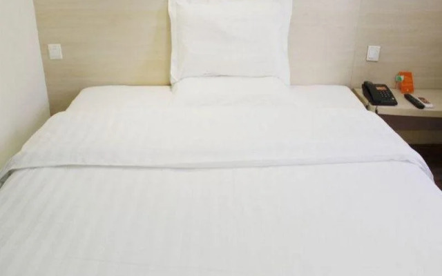 7Days Premium Beijing Dongzhimen Airport Express Station