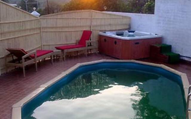 King Garden Hotel