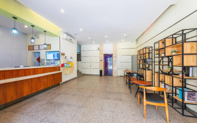 7Days Inn Zhanjiang Xiashan Pedestrian Street Dingsheng Square