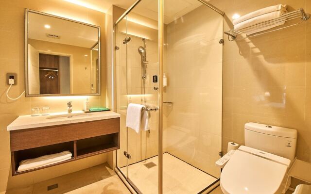 F Hotel Chipen