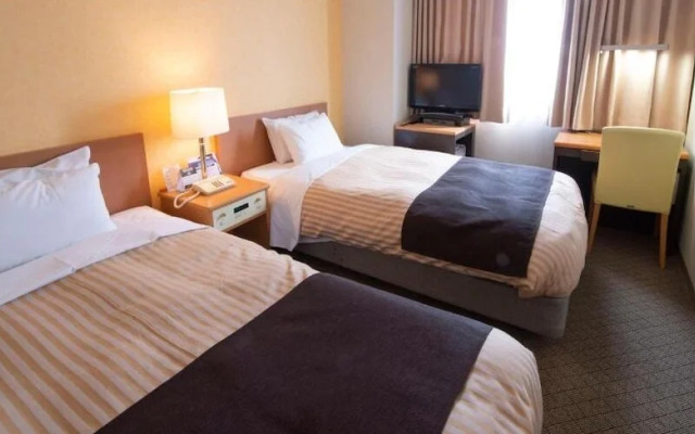 Grand Hotel God 奈中-Hiratsuka annex parking (self-propelled)