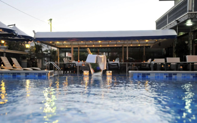 Aparthotel Villa Primafila