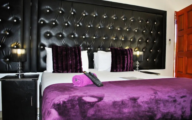 Lapologa Bed and Breakfast