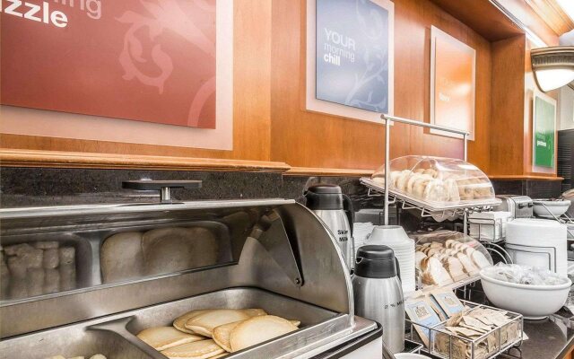 Comfort Inn & Suites